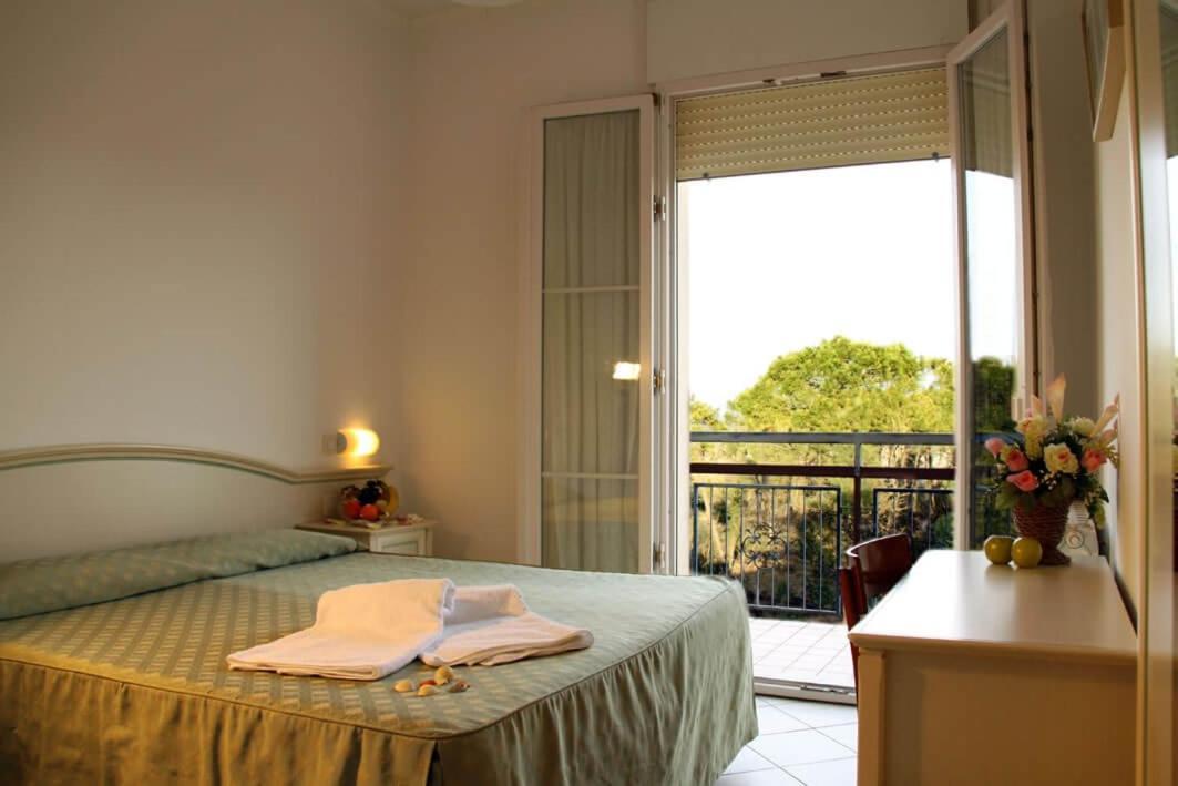 Ariston Vacanze Marina di Ravenna Ngoại thất bức ảnh